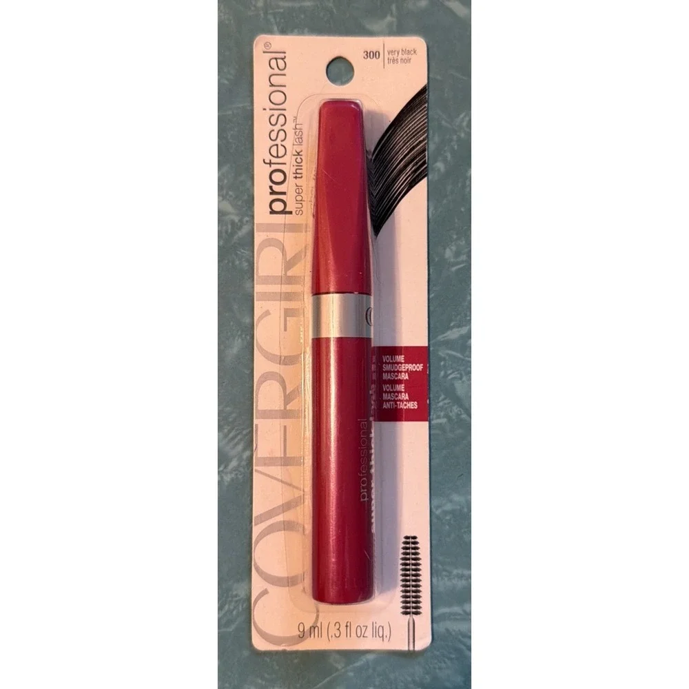 CoverGirl PROFESSIONAL Super Thick Lash MASCARA # 300 VERY BLACK Straight NEW